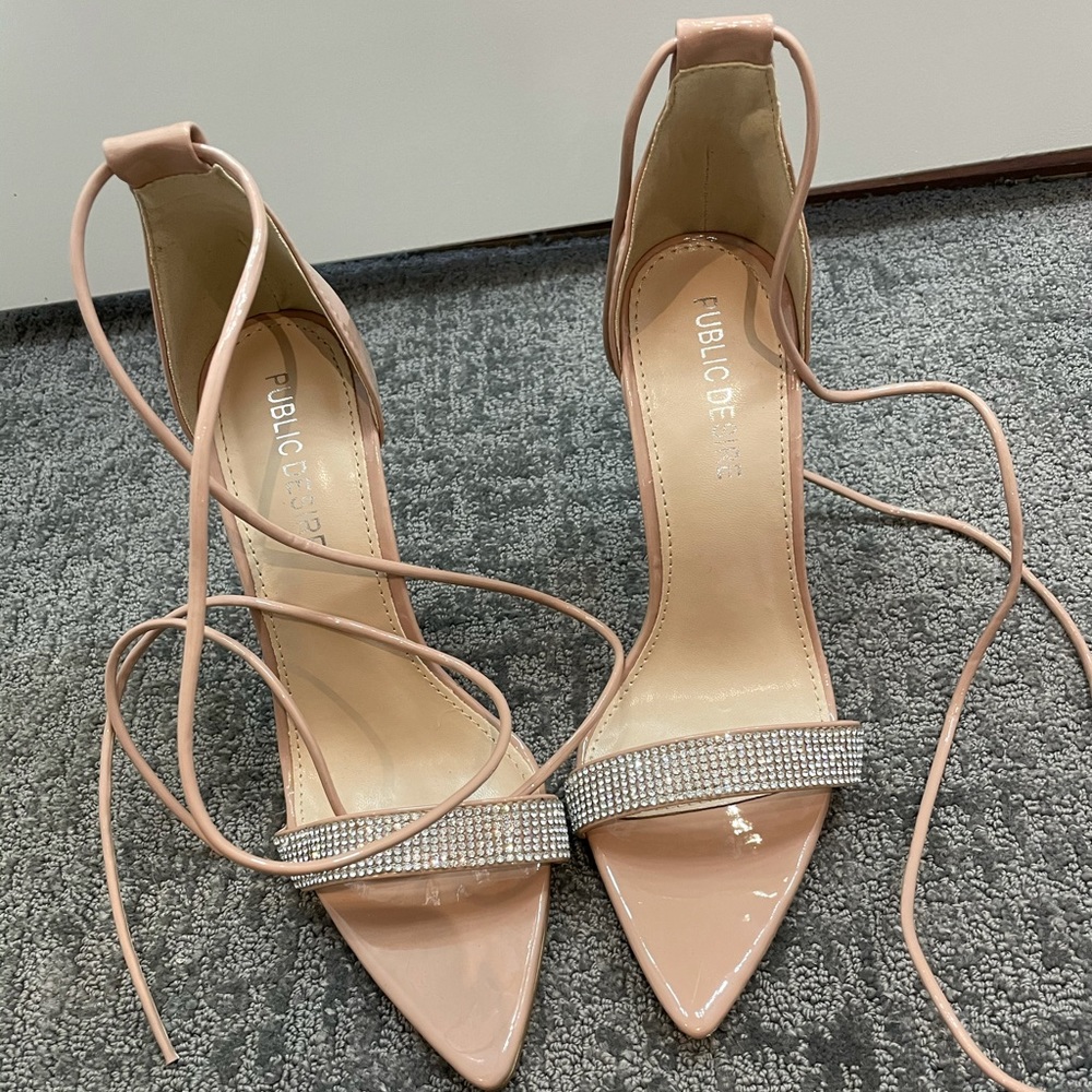 PUBLIC DESIRE NEVER WORN RHINESTONE HEEL SIZE 7.5